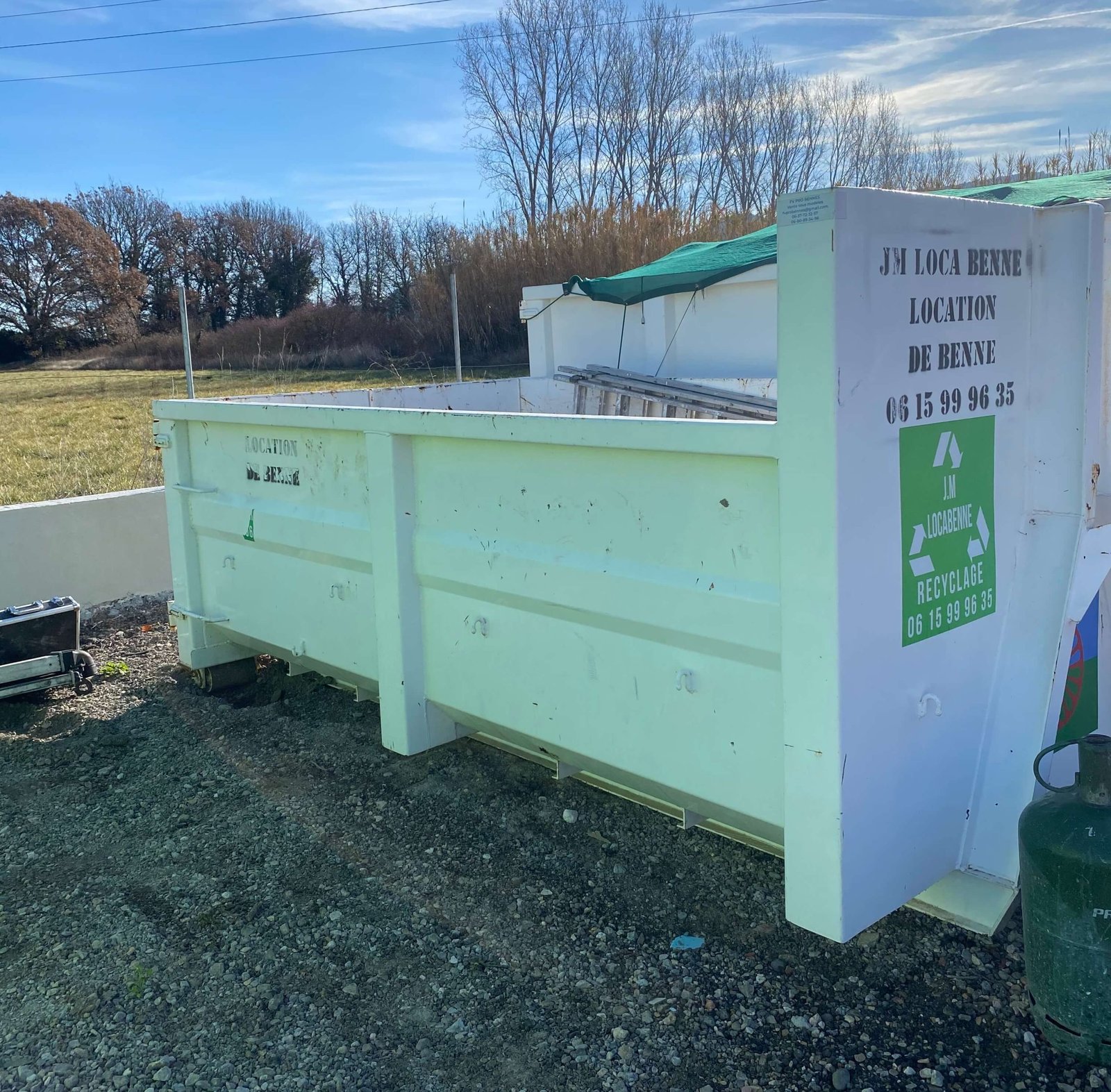 Louer benne à gravats Berre‑l’Étang - JM Loca Benne
